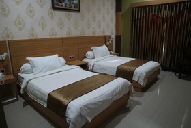 Resort Wisata Pantai Topejawa