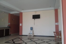 EXPRESS O 91662 Kost Rumah Kaca