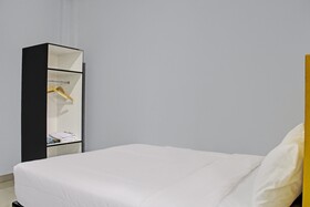 Capital O 92583 Raja Soeta Hostel Syariah