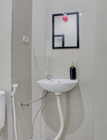 Capital O 92583 Raja Soeta Hostel Syariah