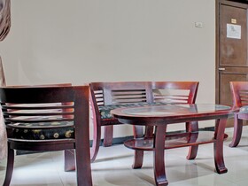 Maulana Guest House Simpur By OYO