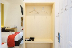 Mozy's Guesthouse by RedDoorz