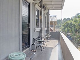 OYO Life 92830 Homestay Slamet Riadi Iv