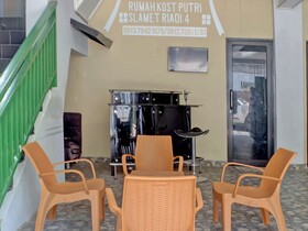 OYO Life 92830 Homestay Slamet Riadi Iv