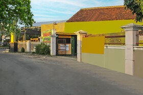 Penginapan Sultan Haji 1 by OYO