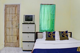 Spot On 93089 Homestay Kamar Hijau Syari