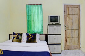 Spot On 93089 Homestay Kamar Hijau Syari