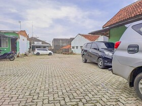 Spot On 93840 Guest House Amanda Syariah