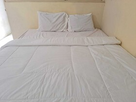 Spot On 93840 Guest House Amanda Syariah
