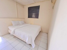 Spot On 93840 Guest House Amanda Syariah