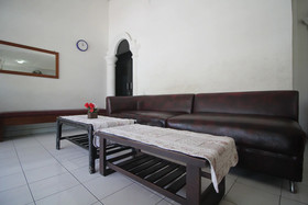 Wisma Zahra by OYO Rooms