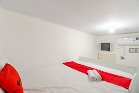 Joy House by RedDoorz