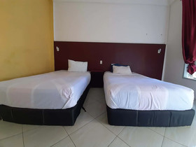 Hotel Juma Eluk by OYO Rooms