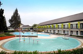 Mikie Holiday Resort