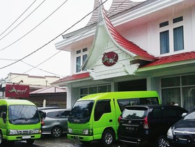 Amali Gallery Hotel