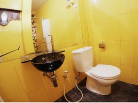 Amali Gallery Hotel