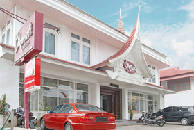 Amali Gallery Hotel by OYO Rooms