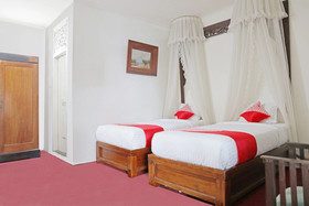 Amali Gallery Hotel by OYO Rooms