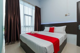 Azzahra Homestay by RedDoorz