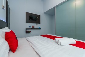 Azzahra Homestay by RedDoorz
