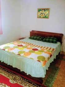 Express O 92070 Mando Homestay Syariah