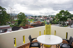 Mina Homestay By OYO Rooms
