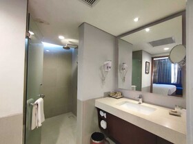 Monopoli Hotel Bukittinggi