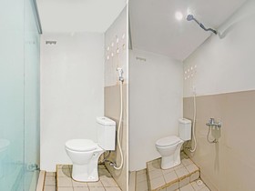 OYO 90419 Azzahra Homestay Syariah