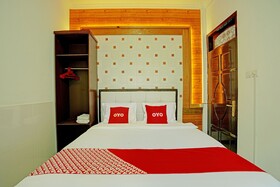 Zulyan Homestay Syariah by OYO