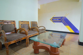 Andys Nur Penginapan by OYO Rooms