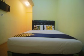Andys Nur Penginapan by OYO Rooms