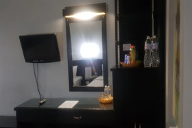 Hotel K77 by OYO Rooms