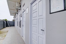 Lavina Guesthouse by OYO