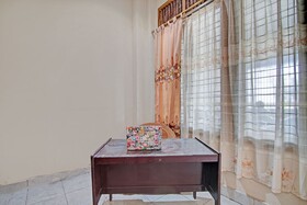 Lavina Guesthouse by OYO
