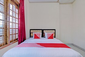 Lavina Guesthouse by OYO