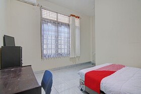 Lavina Guesthouse by OYO