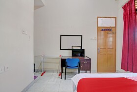 Lavina Guesthouse by OYO