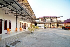 Hanania House Syariah by OYO