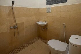 OYO 93502 Homestay Pakmuklis Syariah 2 Near Taman Mini Lhokseumawe