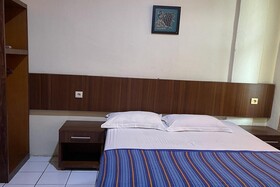 OYO 93502 Homestay Pakmuklis Syariah 2 Near Taman Mini Lhokseumawe