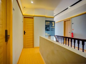 Alhesa Residence by OYO