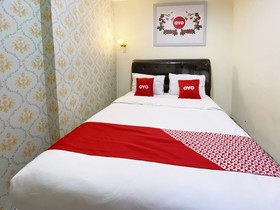 Dom Residence by OYO Rooms