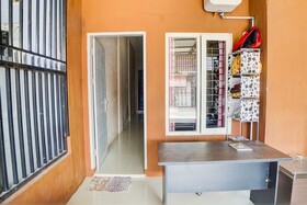 Penginapan Syariah Faster Inn by OYO