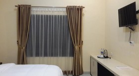 Raz Hotel and Convention