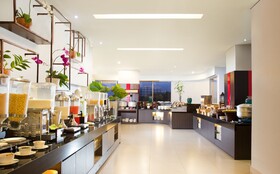 Santika Premiere Dyandra Hotel & Convention Medan