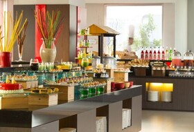 Santika Premiere Dyandra Hotel & Convention Medan