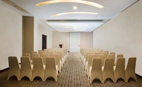 Santika Premiere Dyandra Hotel & Convention Medan