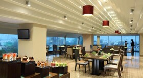 Santika Premiere Dyandra Hotel & Convention Medan