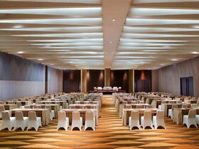 Santika Premiere Dyandra Hotel & Convention Medan