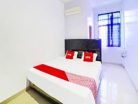 Sg Premium Guest House By Oyo Rooms
